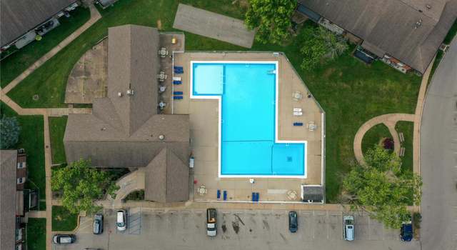 Photo of 9012 Villaridge Ct Unit E, St Louis, MO 63123