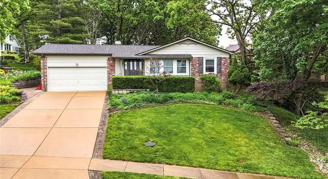 Photo of 8 Woodington Ct, Fenton, MO 63026
