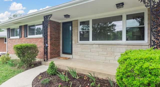 Photo of 8923 Fox Park Dr, Crestwood, MO 63126