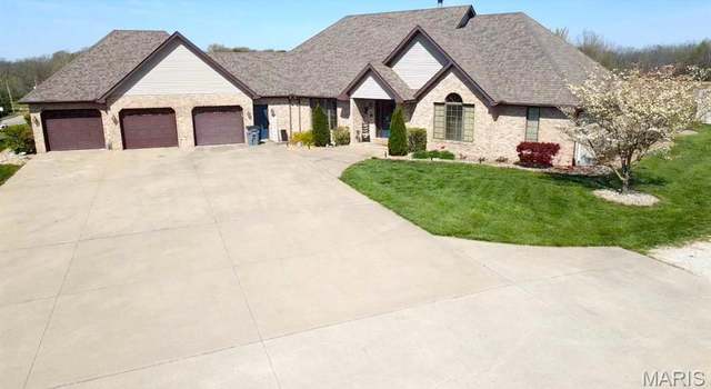 Photo of 1330 W Main St, Carlinville, IL 62626