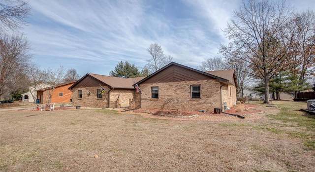 Photo of 16 Sugar Ln, Collinsville, IL 62234