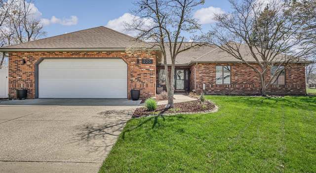 Photo of 220 Lake Stratford Dr, Fairview Heights, IL 62208