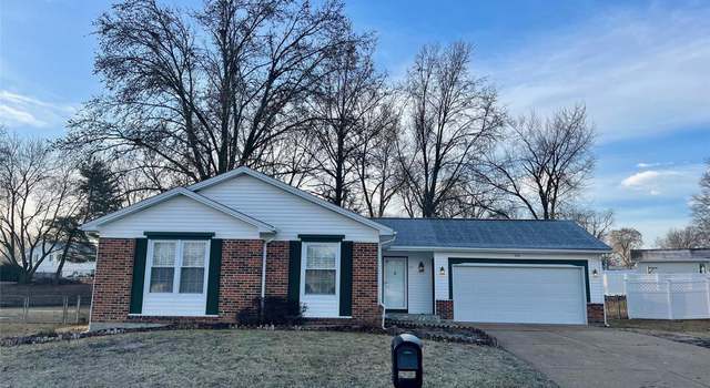 Photo of 209 Laurelwood Dr, St Peters, MO 63376