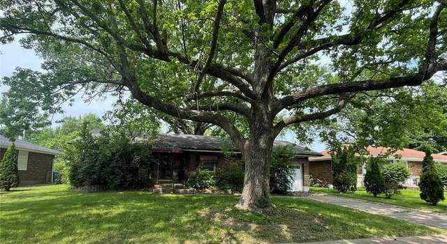 Photo of 329 Kirk Dr, Saint Louis, MO 63135