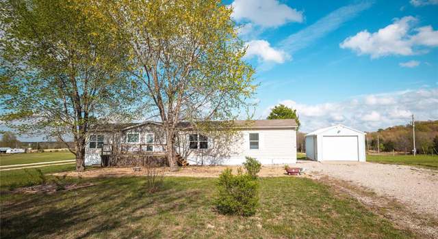 Photo of 21766 Rice Dr, Lebanon, MO 65536