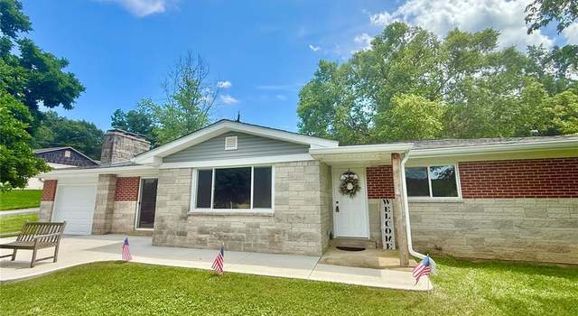 Photo of 65 E Lakewood Dr, Fenton, MO 63026