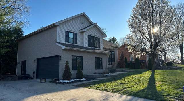 Photo of 107 Sundown Dr, Wood River, IL 62095