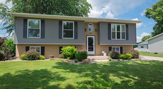 Photo of 24 Pinewood Rd, Litchfield, IL 62056