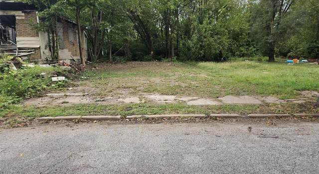 Photo of 529 Alexander Pl, East St Louis, IL 62205