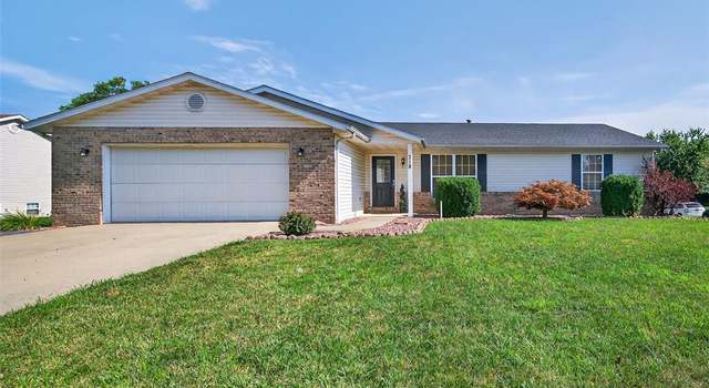 Photo of 218 Suburban Dr, Smithton, IL 62285