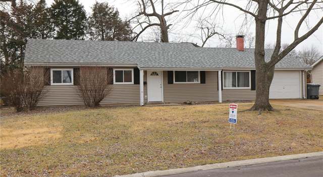 Photo of 504 Saint Christopher Dr, O'fallon, MO 63366