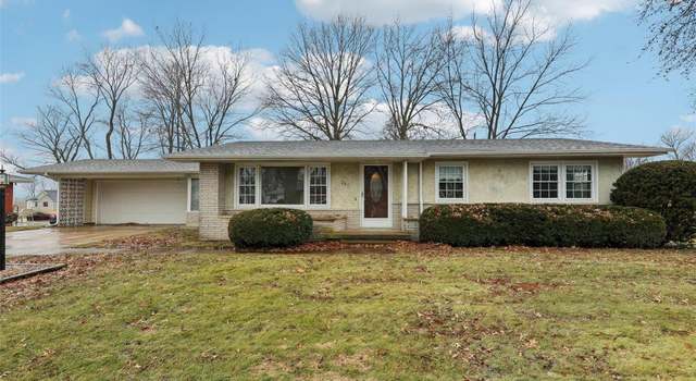 Photo of 205 Kaskaskia Dr, Bartelso, IL 62218