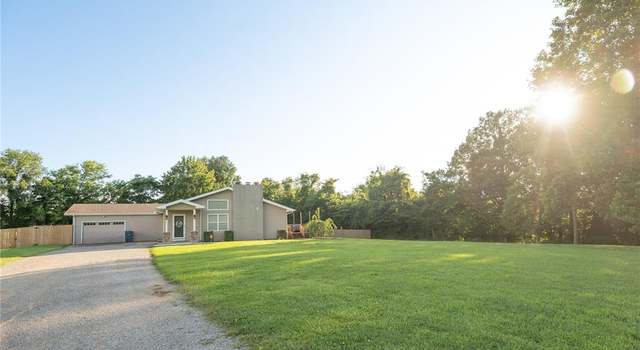 Photo of 16533 Chateau Ln, Dexter, MO 63841
