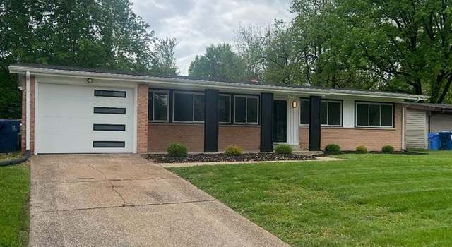 Photo of 2530 N Waterford Dr, Florissant, MO 63033