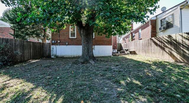 Photo of 453 Kingston Dr, St Louis, MO 63125