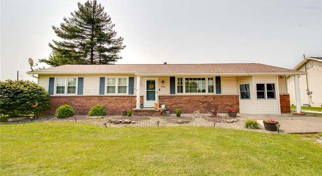 Photo of 906 E Fairgrounds Ave, Jerseyville, IL 62052