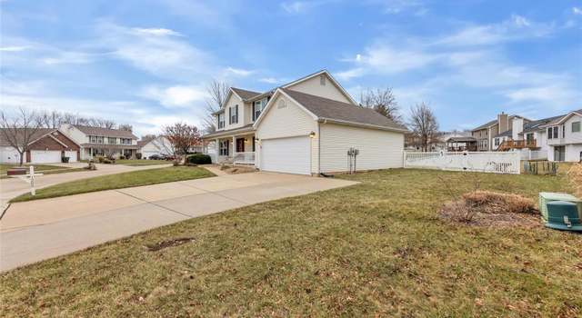 Photo of 1205 Quiet Woods Dr, St Peters, MO 63376