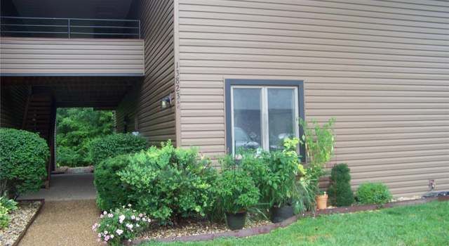 Photo of 13823 Amiot Dr Unit A, Saint Louis, MO 63146