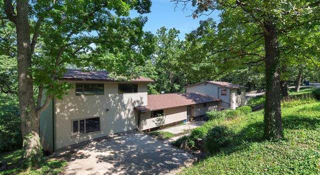 Photo of 44 Woods Hill Dr, St Charles, MO 63303