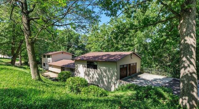 Photo of 44 Woods Hill Dr, St Charles, MO 63303