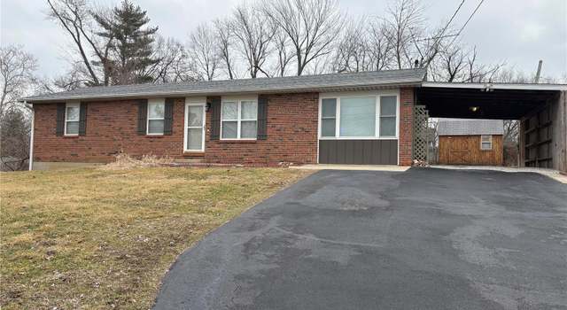 Photo of 161 S Oak St S, Cottage Hills, IL 63018
