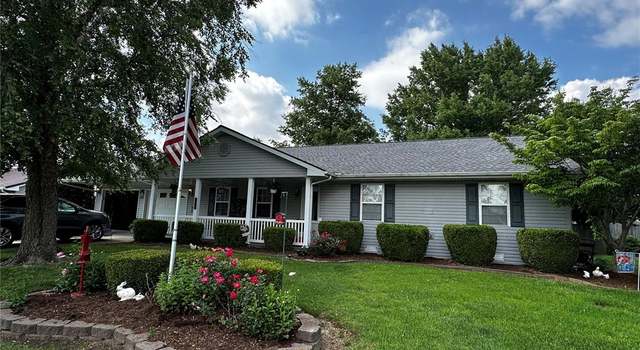 Photo of 830 Plantation Blvd, Sikeston, MO 63801