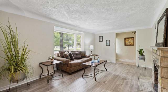 Photo of 8061 Packard Ave, St Louis, MO 63134