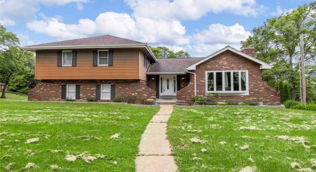 Photo of 3705 Three Oaks Ln, Bridgeton, MO 63044