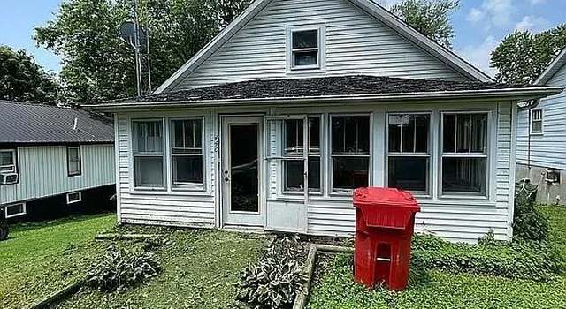 Photo of 440 N Ball Kerr St, Cave-in-rock, IL 62919
