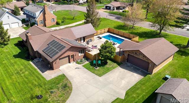 Photo of 606 N Ash St, Trenton, IL 62293