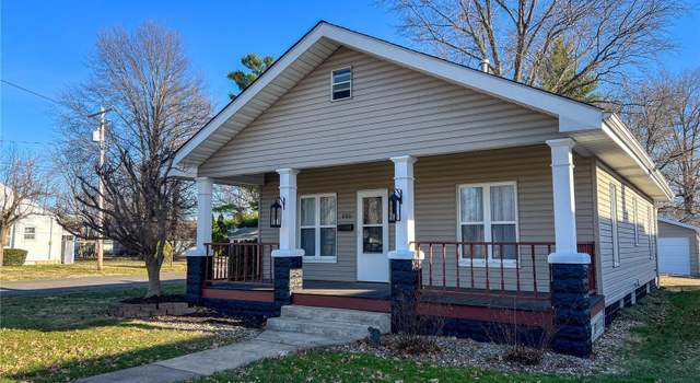 Photo of 400 E Broadway, Gillespie, IL 62033