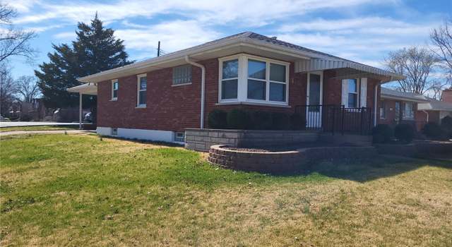 Photo of 3944 E Dallas Ct, St Louis, MO 63125