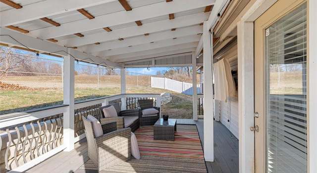 Photo of 214 Lazy Hollow Ct, St Peters, MO 63376
