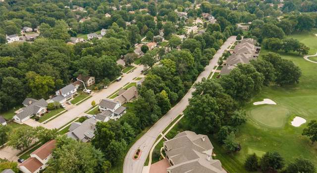 Photo of 15556 Country Ridge Dr, Chesterfield, MO 63017