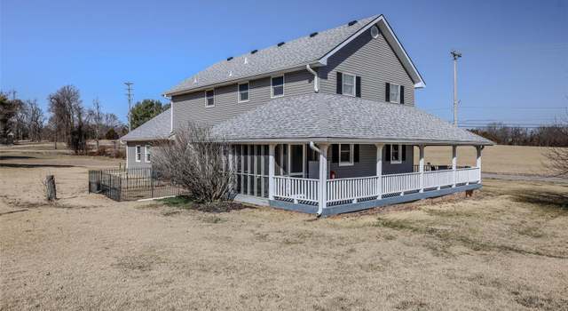 Photo of 816 Mountrose St, Lebanon, MO 65536