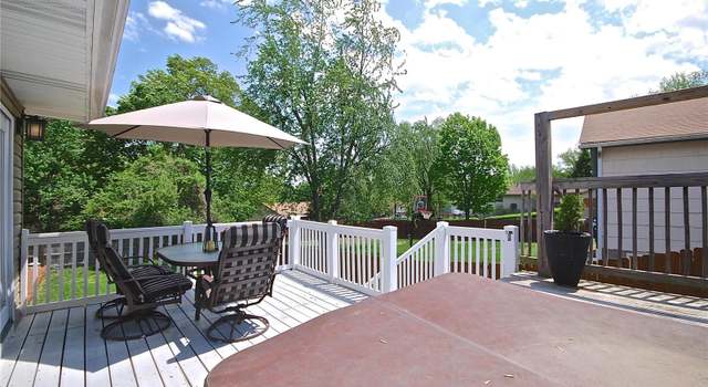 Photo of 2382 Pheasant Run Dr, Maryland Heights, MO 63043
