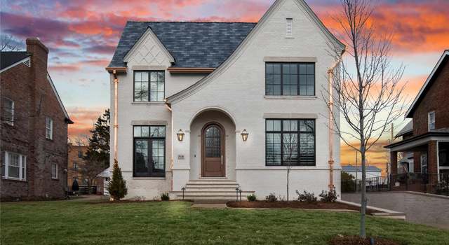 Photo of 7539 Maryland Ave, Clayton, MO 63105
