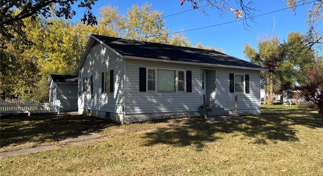 Photo of 983 W Chestnut St, Kahoka, MO 63445