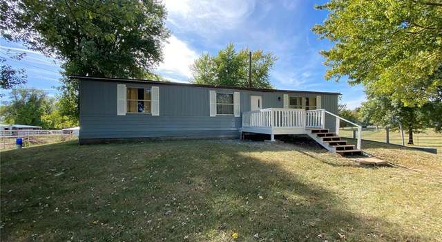 Photo of 400 Shakelford St, Wellsville, MO 63384