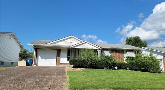 Photo of 915 Shamrock Dr, Hazelwood, MO 63042