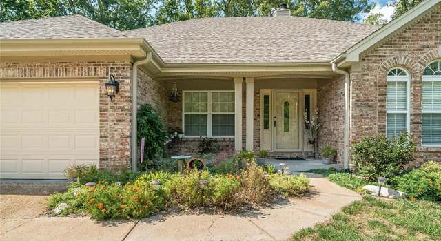 Photo of 16642 Highland Summit Dr, Wildwood, MO 63011