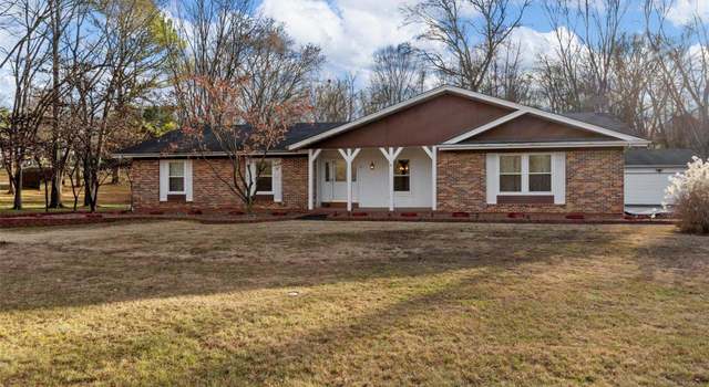 Photo of 16 Shamblin Rd, Florissant, MO 63034