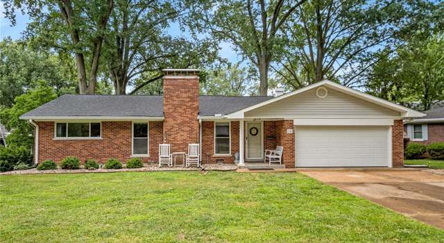 Photo of 24 Narcissus Dr, Belleville, IL 62221