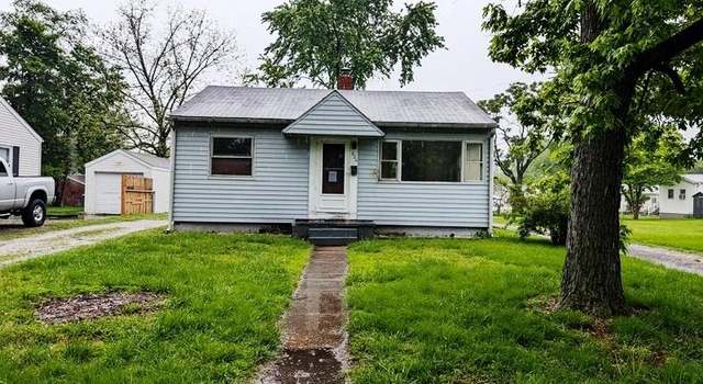 Photo of 824 Whittier St, Wood River, IL 62095
