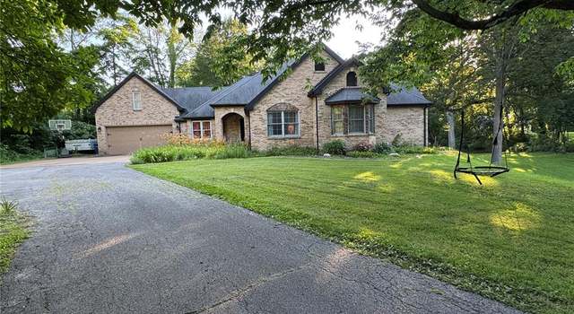 Photo of 135 Bittersweet Ln, Saint Louis, MO 63138