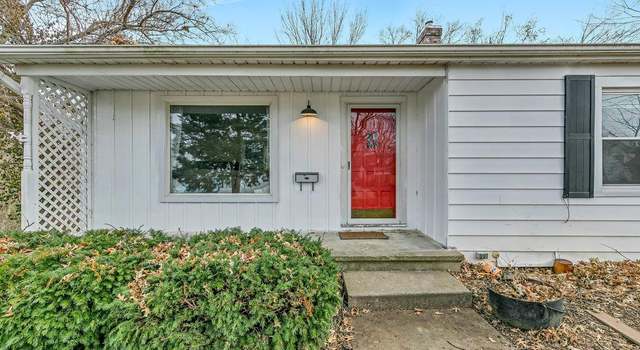Photo of 404 Oak Ave, St Charles, MO 63301