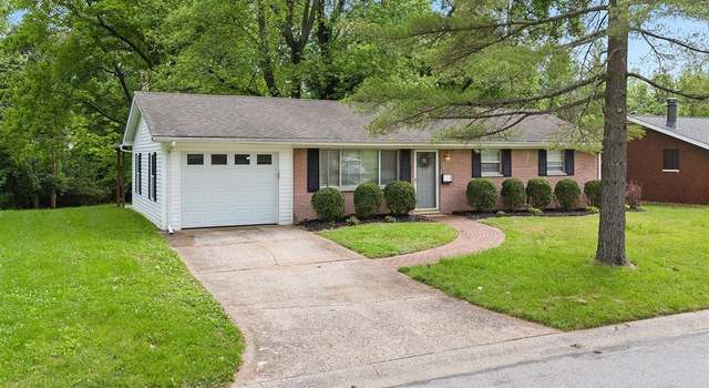 Photo of 22 Briarwood Dr, Belleville, IL 62223