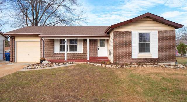 Photo of 2211 Penncross Ct, Fenton, MO 63026