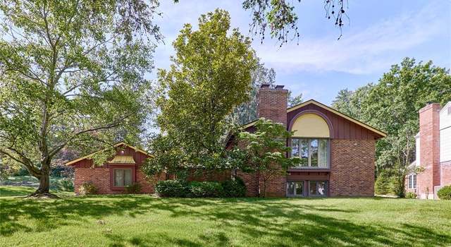 Photo of 12932 Lampadaire Dr, Saint Louis, MO 63141
