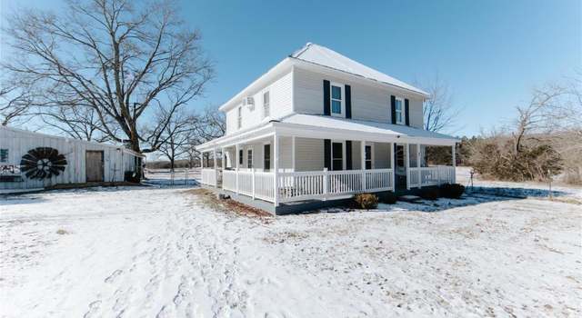 Photo of 19360 Bean Creek Dr, Licking, MO 65542